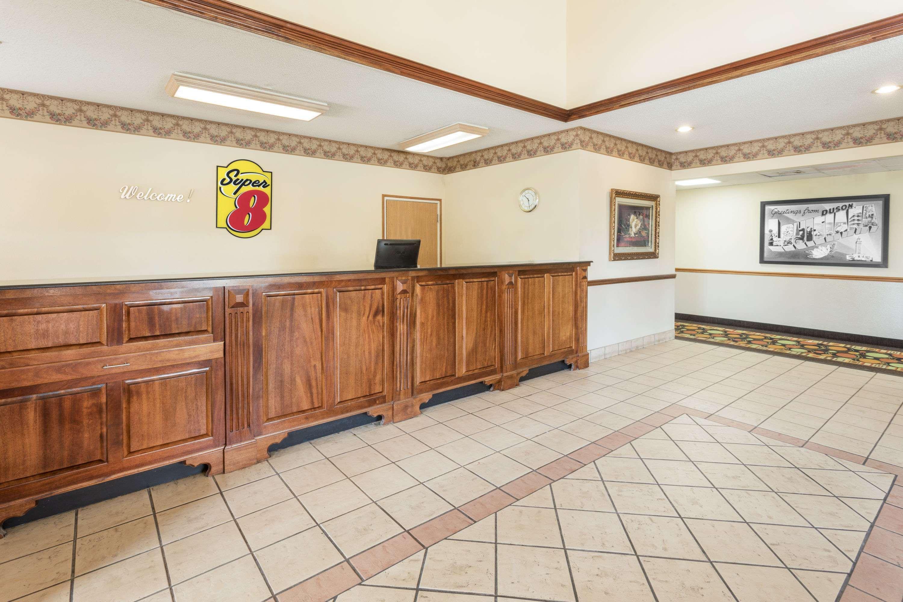 Super 8 By Wyndham Duson Lafayette West Area Motel Buitenkant foto